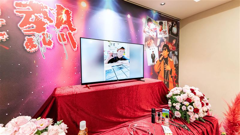 曹西平遺照不只選一張！動態方式持續變換