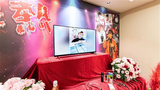 曹西平遺照不只選一張！動態方式持續變換