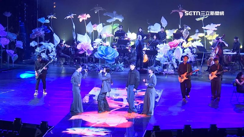 實力派歌手齊聚，為除夕特別節目彩排