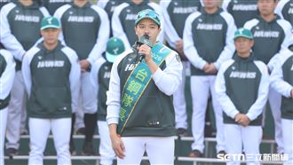 吳念庭接任雄鷹隊長　笑稱年度目標寫錯了