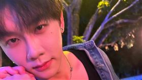 歡樂谷的帥哥NPC。（圖／翻攝自小紅書） 