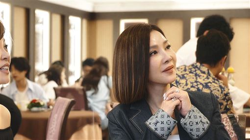 超大咖天后驚喜現身　女星激喊終於圓夢了