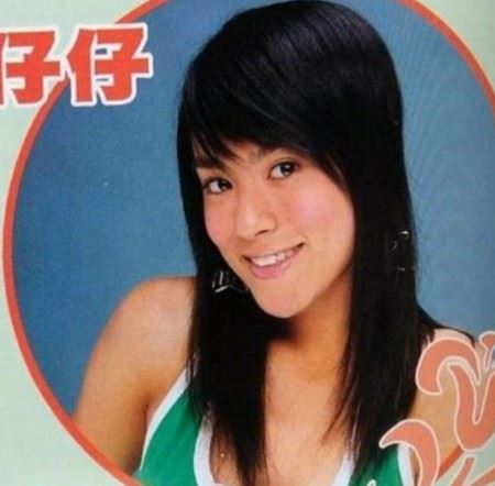 令人唏噓的是，仔仔在淡出演藝圈多年後，於2023年7月過世，享年35歲。（圖／翻攝自網路）