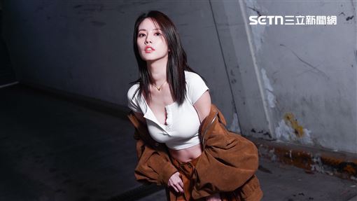 獨／阿諾遭偷拍影片外流中國！朋友傳才知