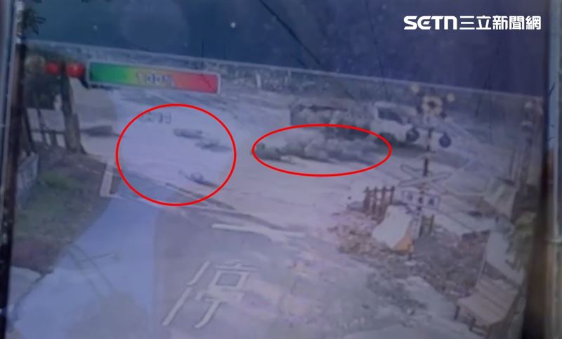 警方雖然未接獲報案，仍將依法開罰貨車司機。（圖／翻攝畫面）