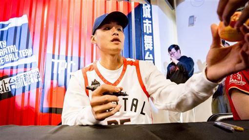 張政禹曝從小愛打籃球　點戰神「他」很強