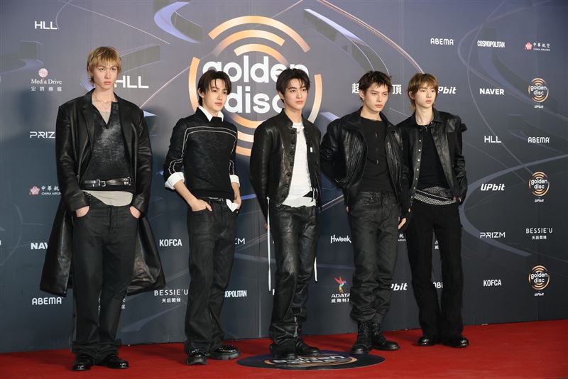 怪物男團CORTIS，同時也是BTS師弟，右二為台籍成員James趙雨凡。（圖／記者鄭孟晃攝影）