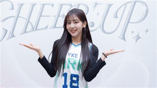 頂級女孩被逼念"萌ㄟ萌ㄟ"　當場崩潰逃跑