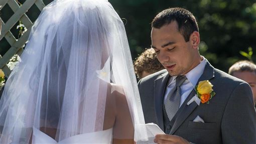 AI誓詞不符規定　荷蘭新人遭判婚姻無效