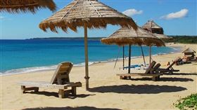 墾丁國旅人數雪崩式下滑，已面臨200萬人次保衛戰，近期傳出知名飯店整修停業引發地方業者議論，圖為墾丁海灘示意圖。（翻攝自大鵬灣風景管理處官網）