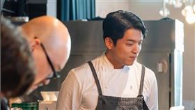 米其林名廚安成宰近日親自出面示警，揭露有不肖人士偽造其餐廳餐券，提醒民眾切勿上當。（圖／翻攝自安成宰IG）