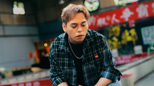 億萬神曲爆紅陷低潮　他戶頭剩千元慘況曝