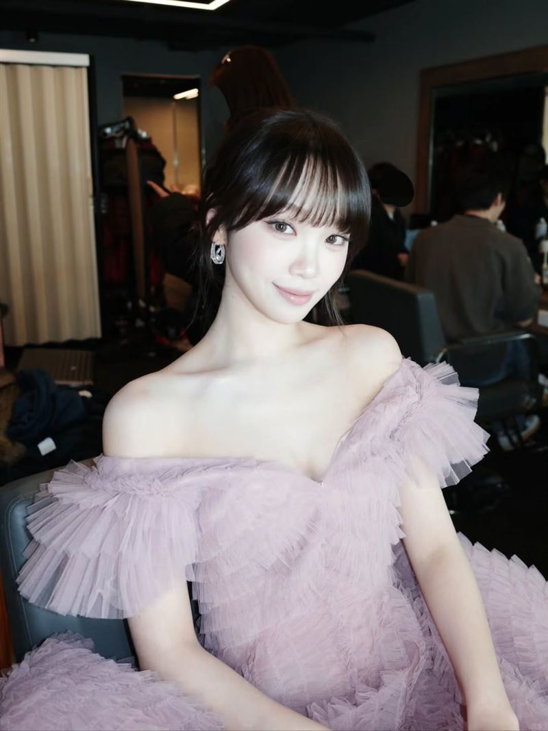 LE SSERAFIM成員金采源。(圖/翻攝自IG @_chaechae_1)