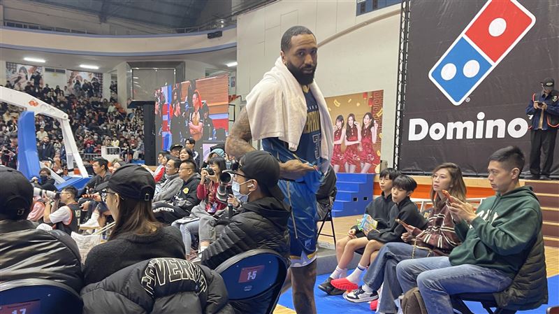 哥倫特發生肢體衝突遭驅逐出場。(圖/記者戴以柔攝影)