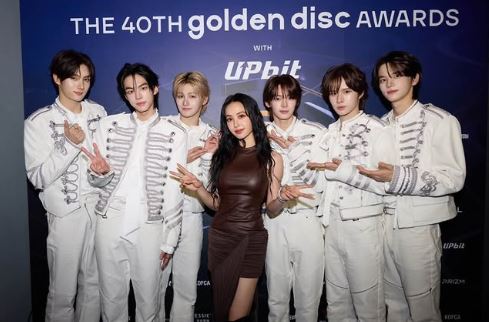 Jolin在IG分享多張出席金唱片頒獎典禮的合照。（圖／翻攝自蔡依林IG）