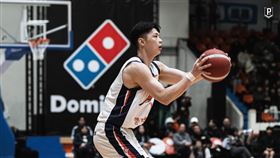 李家慷自封「桃園彭于晏」。（圖／桃園領航猿提供） 