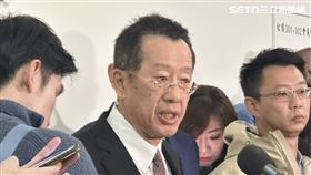 顧立雄受訪回應國防部採購子彈。（圖／記者詹宜庭攝影）