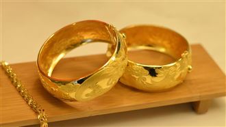 暴力噴出！期金衝破4600美元