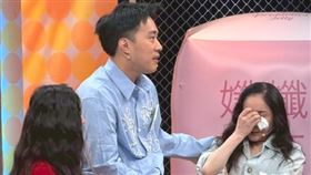 李亞萍（右）突痛哭。（圖／TVBS提供） 