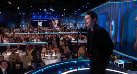 「甜茶」提摩西夏勒梅（Timothée Chalamet）奪下音樂及喜劇類影帝。（圖／翻攝自Golden Globes）