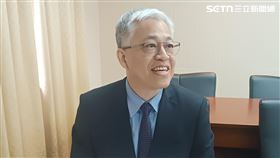 內政部次長吳堂安今（12）日受訪回應社會住宅。（圖／記者盧素梅攝影）