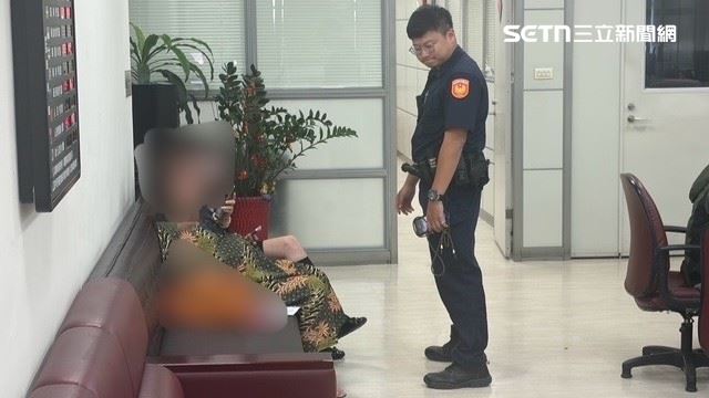 吳姓婦人日前在抖音認識一名男子，自稱是台商，雙方搭上線，男方提議交往，想請婦人先支付8萬元機票費用。（圖／翻攝畫面）