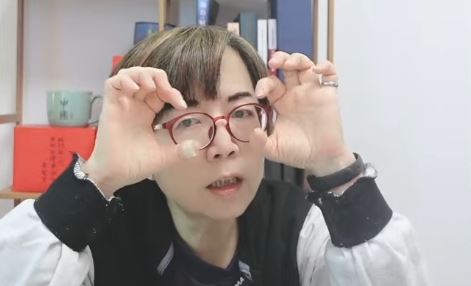 黃國昌訪美喊談軍購　黃智賢：你逃兵懂屁