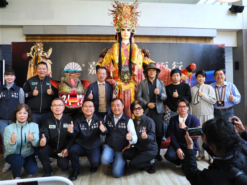 《嘉義・乘光而行》形象影片、嘉義夢燈區同步亮相。（圖／嘉義縣政府提供）