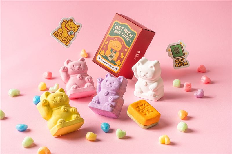 入住新板希爾頓酒店即贈盲盒泡澡球禮盒。（圖／飯店旅宿業者提供）