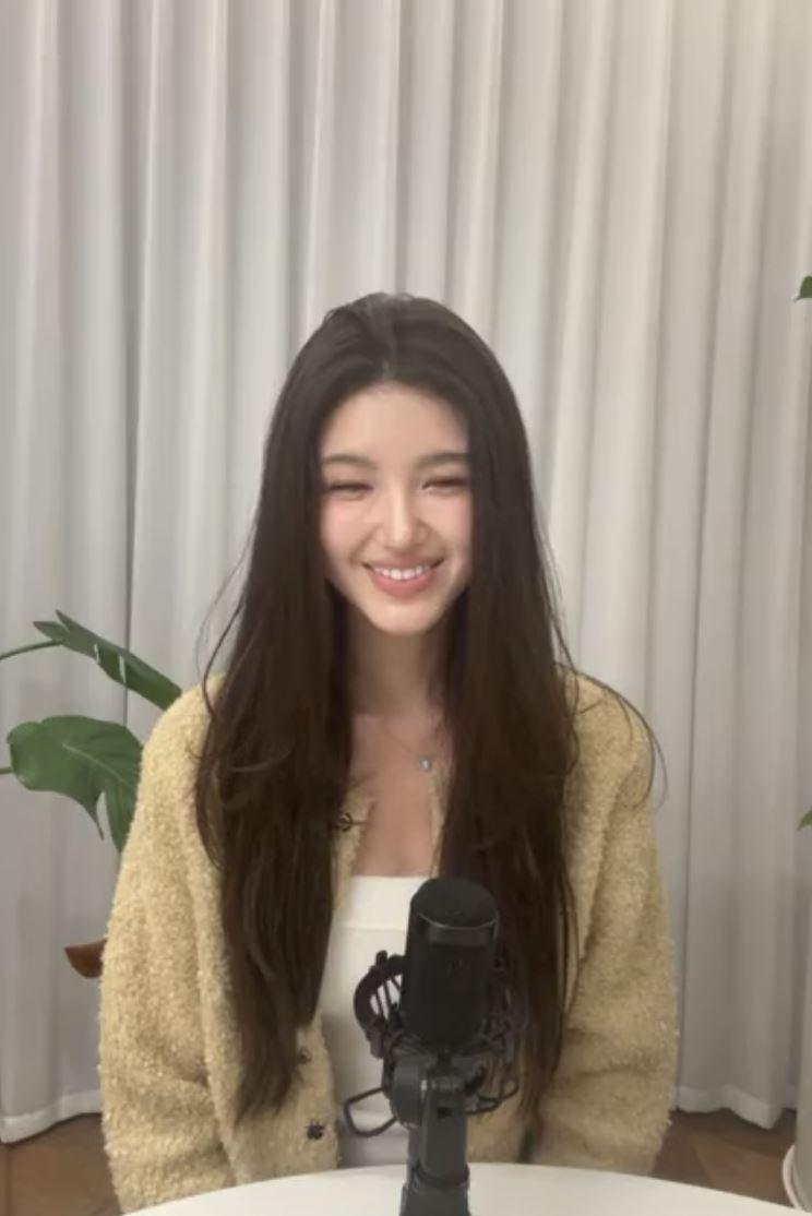 Danielle直播回應近況。（圖／翻攝自IG）