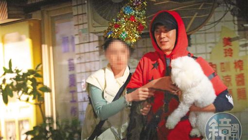 首認愛！直擊陳楚河「抱狗牽女友」全被拍