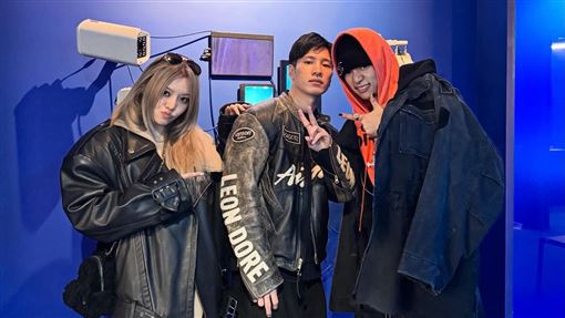 金唱片韓星現身夜市！驚喜同框張景嵐男友