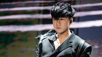 男星家庭照公開戀情　他們也曾破例認愛