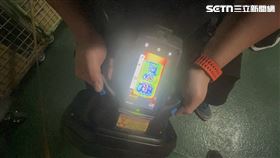 春節掃蕩！海巡犬+X光機　揪出中國毒菸油（圖／翻攝畫面）