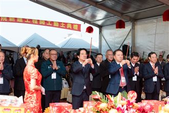 鍾東錦怨中央虧欠苗栗　賴清德當面回應