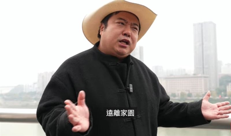 重慶瑞哥沒出過國，卻靠「模仿川普」爆紅，連老外都被他圈粉。（圖／翻攝BBC news中文YT）