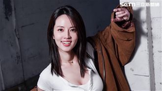 隆乳遭嗆假奶　阿諾放話下次脫給「她」看