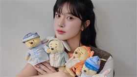 限量布偶吊飾零錢包+變裝衣服組(共5款布偶5款衣服隨機組合)。（圖／品牌業者提供）