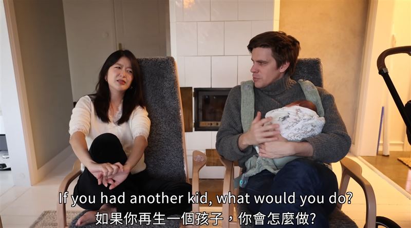 查理解釋不回台灣生，起初就是考量到住宿、證件等問題。（圖／翻攝自YouTube）