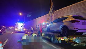 國道五楊悲劇！故障車駕駛下車察看遭後車追撞，52歲男子傷重喪命。（圖／翻攝畫面）