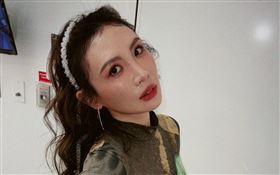 魏如萱戀上小21歲男模Ian，女友若盈直接貼限動分享心情。（翻攝魏如萱 IG）