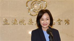 民進黨高雄市長初選民調公布　柯志恩恭喜賴瑞隆民進黨13日公布高雄市長初選民調結果，由立委賴瑞隆勝出。有意角逐高雄市長的國民黨立委柯志恩（圖）在立法院向賴瑞隆表示恭喜，盼這會是一場君子之爭。中央社記者王飛華攝　115年1月13日