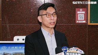 黃國昌仍不透露見了誰！綠立院黨團開酸