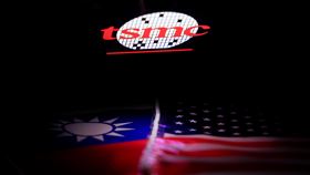 傳台灣銷美關稅15%（1）外媒報導其中引述數名知情人士的說法，指台美雙方接近達成貿易協議，美國對台進口關稅將由20%降至15%，且台積電會增加對美投資，至少再興建5座半導體廠。中央社記者翁睿坤攝　115年1月13日