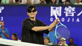 周杰倫熱愛網球運動，今以球員身分出席澳洲網球公開賽。（圖／路透社／達志影像）
