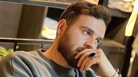 伊朗當局預計14日處決首名示威者 ──26歲的索坦尼。（圖／翻攝自X平台 @VividProwess）