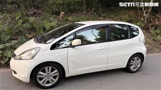 新／中和轎車停路邊　31歲女「陳屍車內」