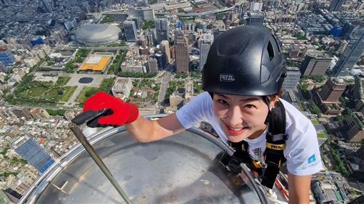 登頂101遭罵「膚淺藝人」賈永婕：沒水準