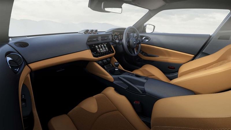 棕色內裝營造成熟又不老派的復古氛圍。（圖／翻攝Nissan網站）