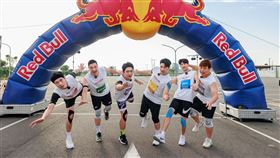 左起張瑞夫、Ethan、許明杰、鹿希派、Ken、包庭政。（圖／好看娛樂提供）